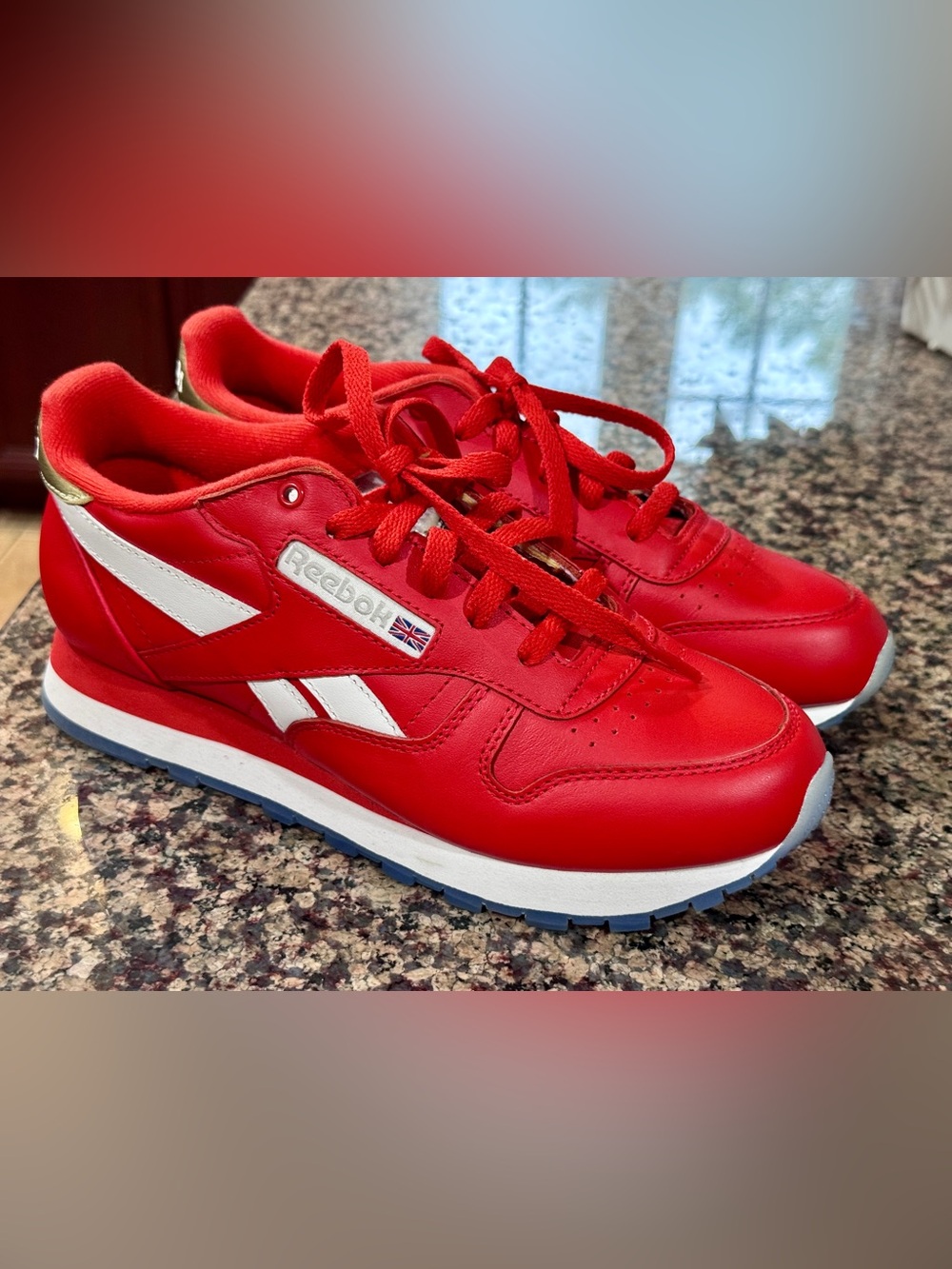 Reebok X Aly Raisman Classic Leather Collaboration Sneakers Shoes Size 7 NEW